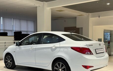 Hyundai Solaris II рестайлинг, 2015 год, 799 000 рублей, 6 фотография