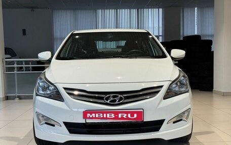 Hyundai Solaris II рестайлинг, 2015 год, 799 000 рублей, 2 фотография