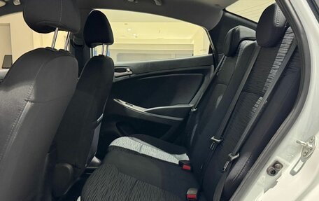 Hyundai Solaris II рестайлинг, 2015 год, 799 000 рублей, 27 фотография