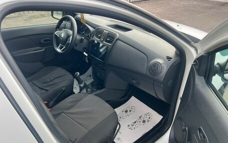 Renault Logan II, 2020 год, 499 999 рублей, 13 фотография
