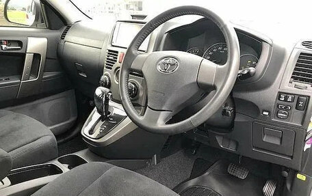 Toyota Rush II, 2016 год, 1 025 000 рублей, 8 фотография