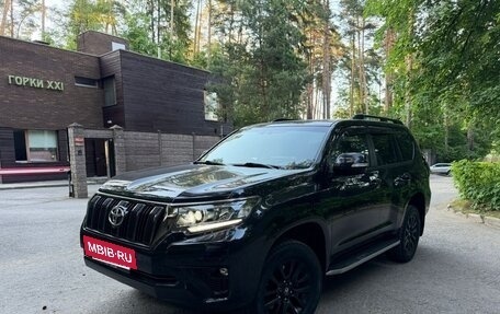 Toyota Land Cruiser Prado 150 рестайлинг 2, 2021 год, 6 550 000 рублей, 11 фотография