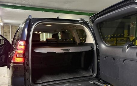 Toyota Land Cruiser Prado 150 рестайлинг 2, 2021 год, 6 550 000 рублей, 13 фотография