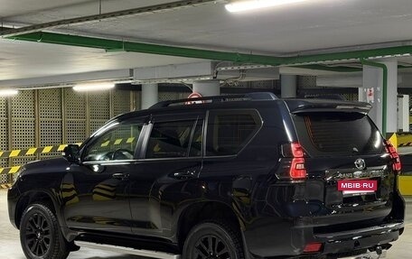Toyota Land Cruiser Prado 150 рестайлинг 2, 2021 год, 6 550 000 рублей, 12 фотография