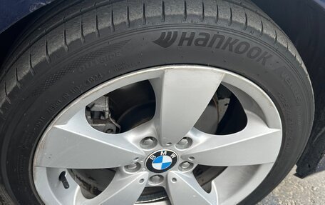 BMW 3 серия, 2010 год, 900 000 рублей, 6 фотография