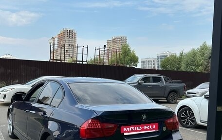 BMW 3 серия, 2010 год, 900 000 рублей, 3 фотография