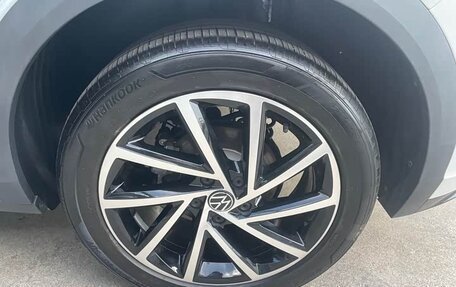 Volkswagen T-Roc I, 2023 год, 1 311 000 рублей, 20 фотография