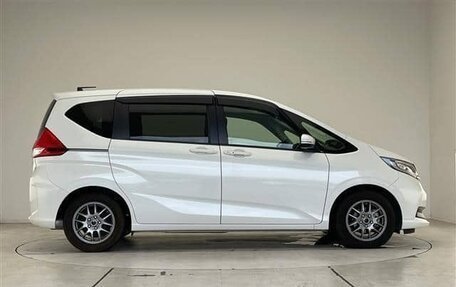 Honda Freed II, 2023 год, 1 650 002 рублей, 7 фотография