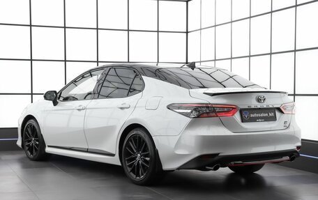 Toyota Camry, 2021 год, 3 330 000 рублей, 6 фотография