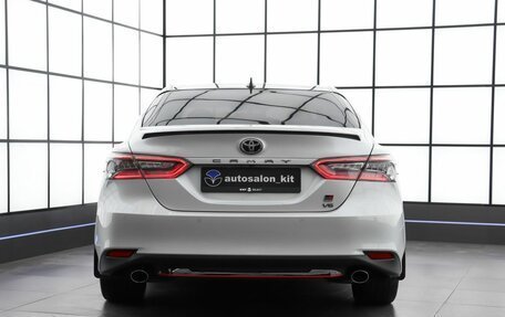 Toyota Camry, 2021 год, 3 330 000 рублей, 5 фотография