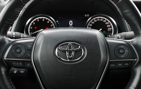Toyota Camry, 2021 год, 3 330 000 рублей, 12 фотография