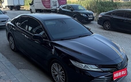 Toyota Camry, 2019 год, 2 450 000 рублей, 1 фотография