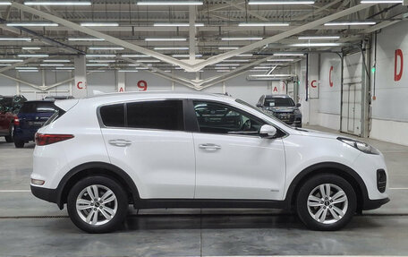 KIA Sportage IV рестайлинг, 2017 год, 1 990 000 рублей, 5 фотография