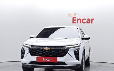 Chevrolet Trax, 2023 год, 1 745 000 рублей, 2 фотография