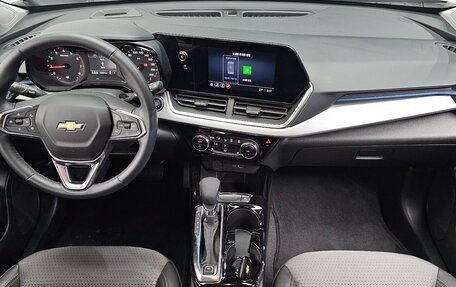 Chevrolet Trax, 2023 год, 1 745 000 рублей, 4 фотография