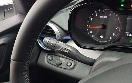 Chevrolet Trax, 2023 год, 1 745 000 рублей, 23 фотография