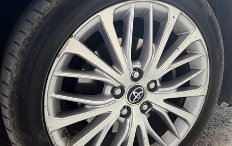 Toyota Camry, 2019 год, 2 450 000 рублей, 13 фотография