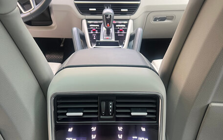 Porsche Cayenne III, 2021 год, 8 000 000 рублей, 12 фотография