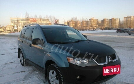 Mitsubishi Outlander III рестайлинг 3, 2008 год, 800 000 рублей, 2 фотография