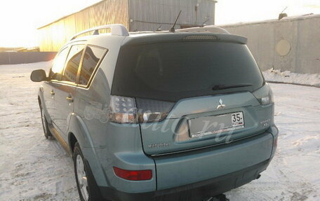 Mitsubishi Outlander III рестайлинг 3, 2008 год, 800 000 рублей, 4 фотография