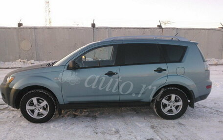 Mitsubishi Outlander III рестайлинг 3, 2008 год, 800 000 рублей, 5 фотография