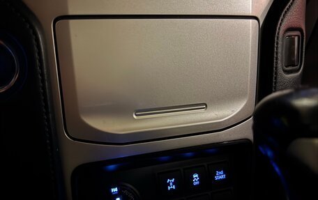 Toyota Land Cruiser Prado 150 рестайлинг 2, 2017 год, 5 000 000 рублей, 3 фотография