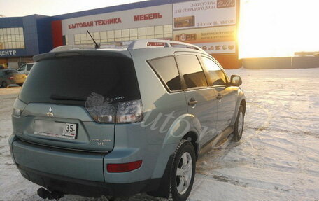 Mitsubishi Outlander III рестайлинг 3, 2008 год, 800 000 рублей, 3 фотография