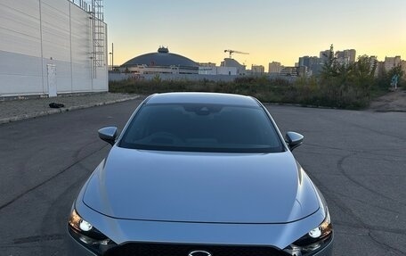 Mazda 3, 2021 год, 1 350 000 рублей, 3 фотография