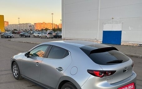 Mazda 3, 2021 год, 1 350 000 рублей, 2 фотография