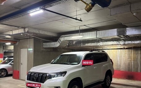 Toyota Land Cruiser Prado 150 рестайлинг 2, 2017 год, 5 000 000 рублей, 34 фотография
