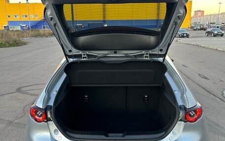 Mazda 3, 2021 год, 1 350 000 рублей, 9 фотография