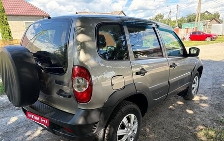Chevrolet Niva I рестайлинг, 2017 год, 650 000 рублей, 7 фотография