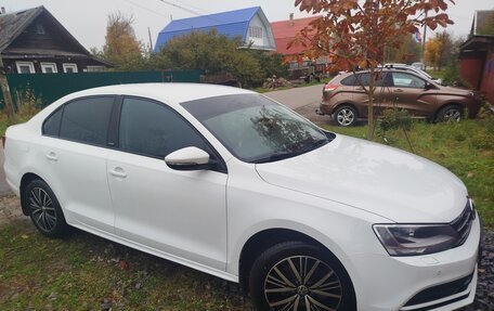Volkswagen Jetta VI, 2016 год, 1 150 000 рублей, 2 фотография