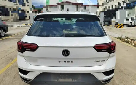 Volkswagen T-Roc I, 2022 год, 1 350 000 рублей, 5 фотография
