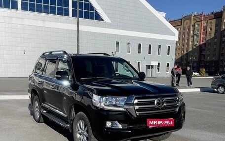 Toyota Land Cruiser 200, 2016 год, 5 699 000 рублей, 3 фотография