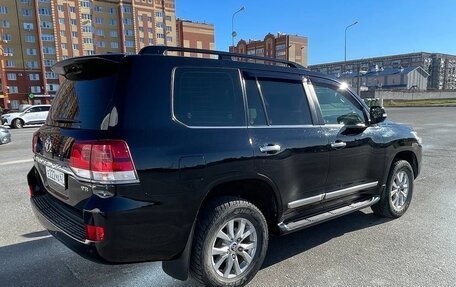 Toyota Land Cruiser 200, 2016 год, 5 699 000 рублей, 7 фотография