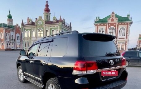 Toyota Land Cruiser 200, 2016 год, 5 699 000 рублей, 10 фотография