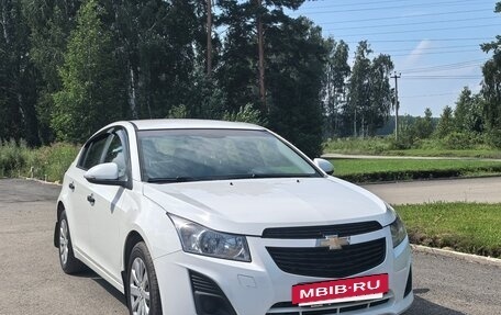 Chevrolet Cruze II, 2015 год, 970 000 рублей, 2 фотография
