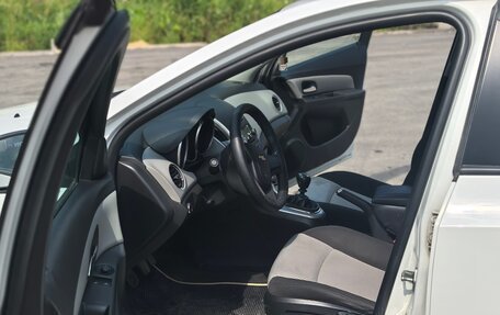 Chevrolet Cruze II, 2015 год, 970 000 рублей, 17 фотография
