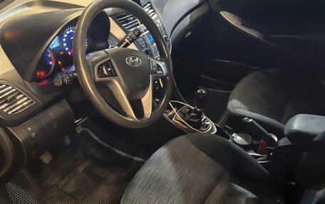 Hyundai Solaris II рестайлинг, 2014 год, 750 000 рублей, 7 фотография