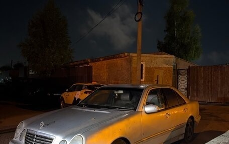 Mercedes-Benz E-Класс, 2000 год, 115 000 рублей, 1 фотография