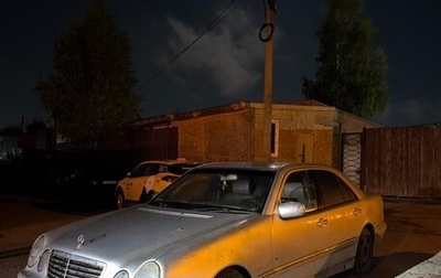 Mercedes-Benz E-Класс, 2000 год, 115 000 рублей, 1 фотография