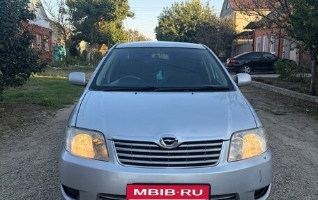 Toyota Corolla, 2004 год, 465 000 рублей, 1 фотография