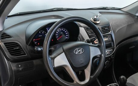 Hyundai Solaris II рестайлинг, 2012 год, 710 000 рублей, 5 фотография