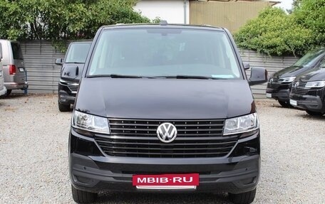 Volkswagen Multivan T6 рестайлинг, 2022 год, 4 757 212 рублей, 2 фотография