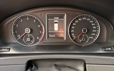 Volkswagen Multivan T5, 2014 год, 2 950 000 рублей, 10 фотография