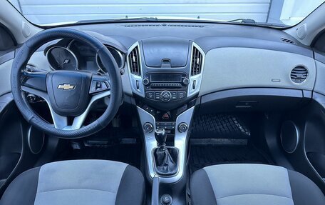 Chevrolet Cruze II, 2013 год, 700 000 рублей, 10 фотография