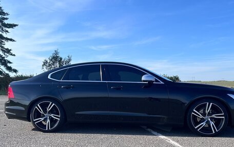 Volvo S90 II рестайлинг, 2017 год, 2 400 000 рублей, 4 фотография