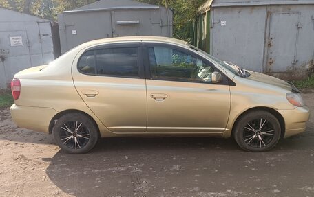 Toyota Platz, 1999 год, 273 000 рублей, 3 фотография