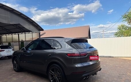 Porsche Cayenne III, 2020 год, 4 990 000 рублей, 7 фотография